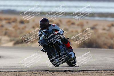 media/Dec-18-2022-SoCal Trackdays (Sun) [[8099a50955]]/Turn 7 Backside (1125am)/